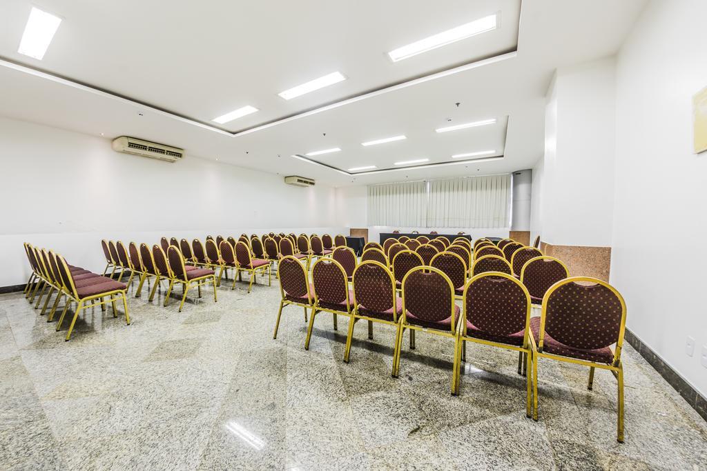 Grand Bittar Hotel Brasília Exterior foto The interior of the conference hall