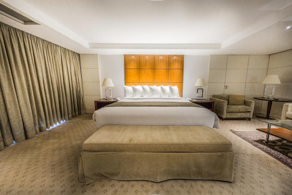 Grand Bittar Hotel Brasília Exterior foto A bedroom at the Taj Mahal Palace